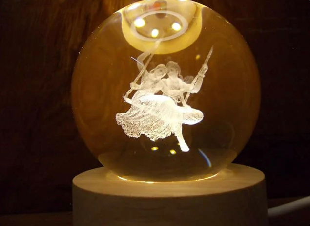 3D Engraved Crystal Ball LED Night Lamp with Romantic Couple on Swing